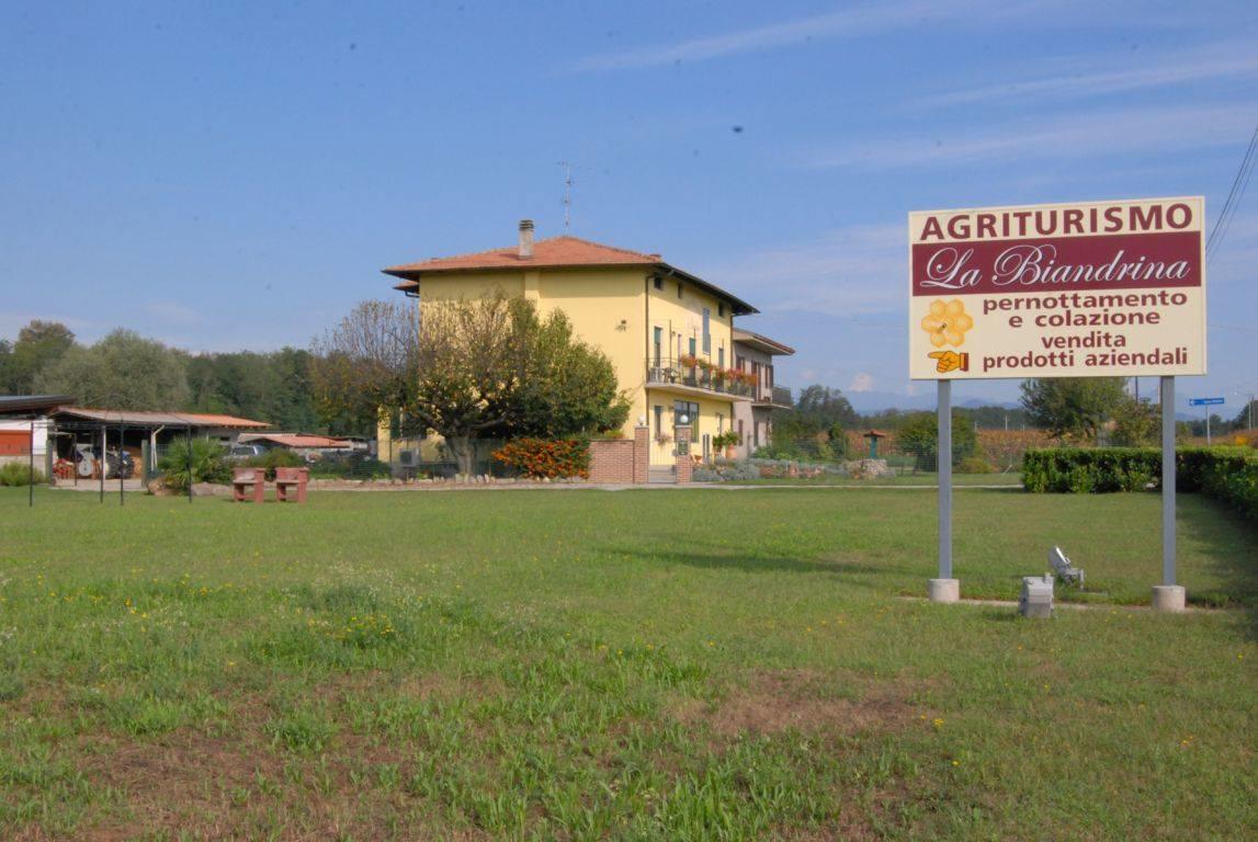Agriturismo La Biandrina Carpignano Sesia Exteriör bild